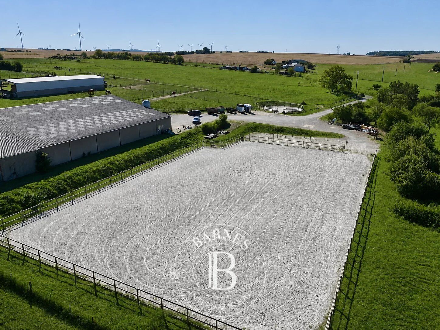 Exclusive - Moselle/MOMERSTROFF – Equestrian property of over 5 hectares with house and complete facilities - picture 3