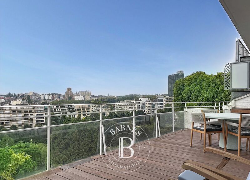 For Rent, Penthouse Bruxelles 3 Bedrooms - 152 m² - € 3,415 / month