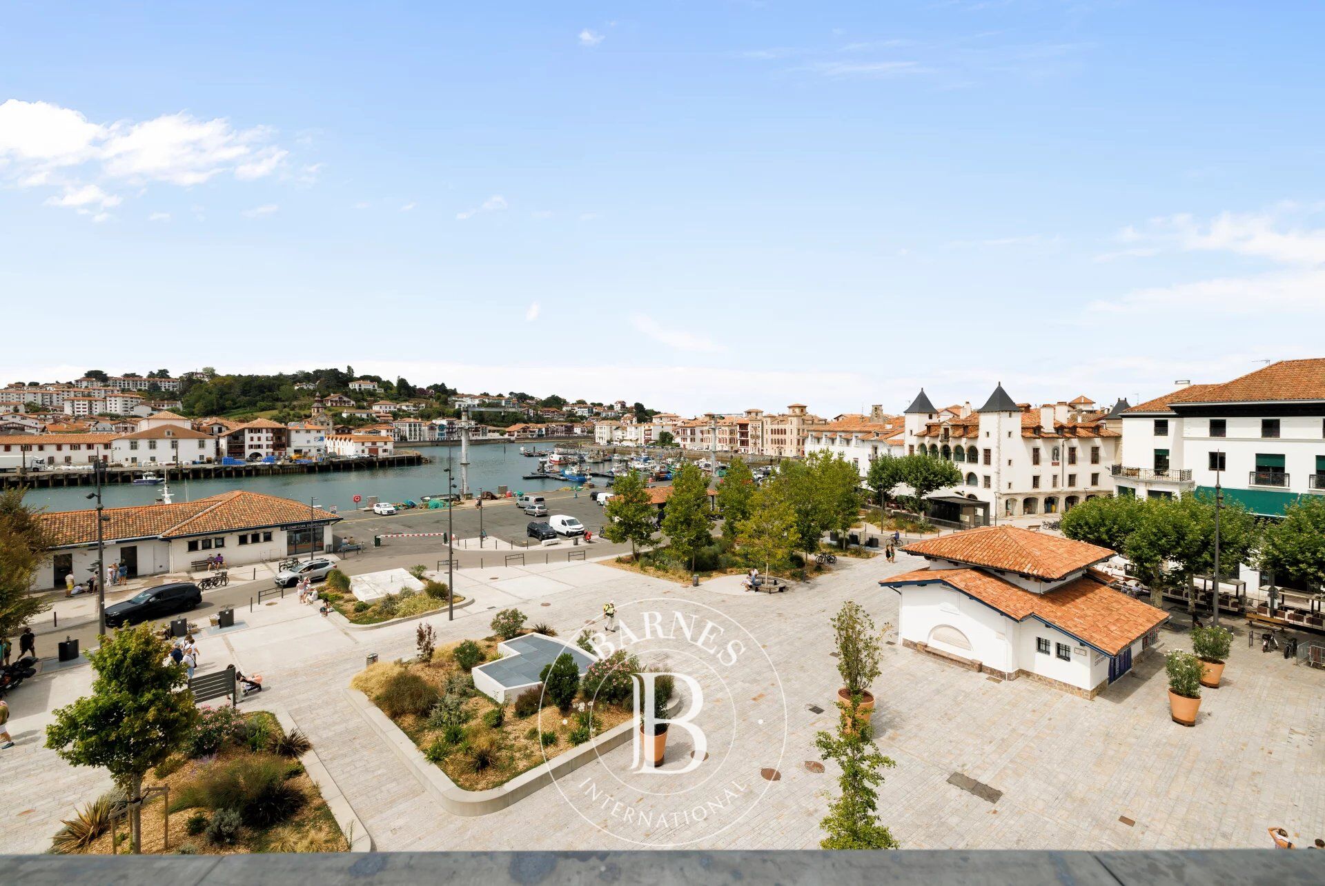 SAINTJEAN DE LUZ, PENTHOUSE HOUSE IN THE CITY CENTER - picture 1