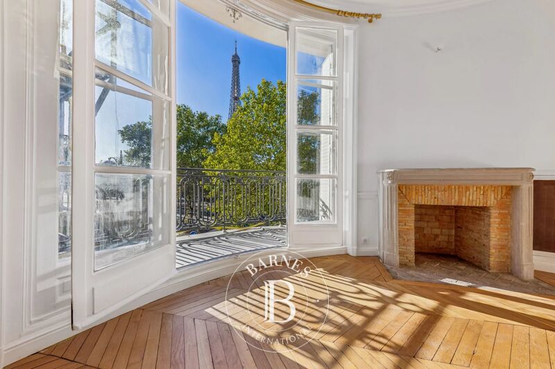 For Rent Apartment | Paris 7ème - picture 2