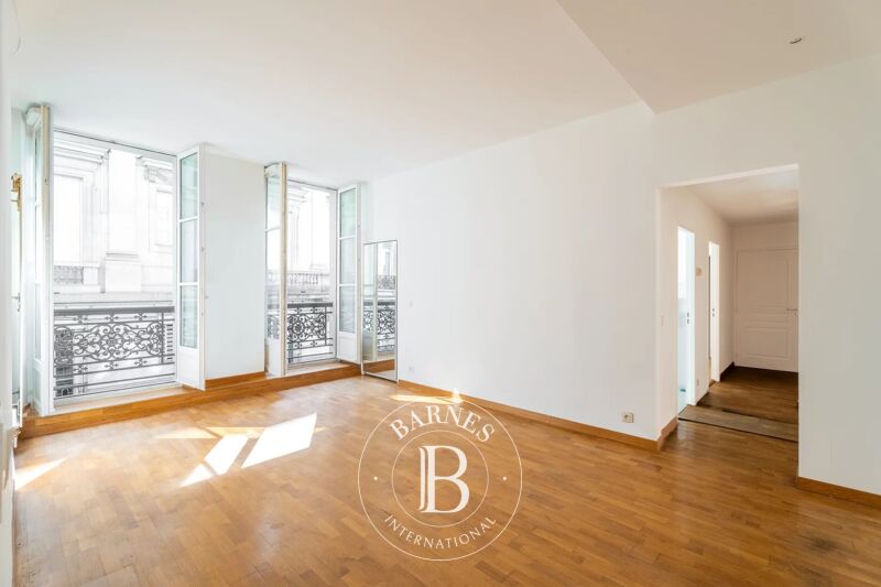 For Sale Apartment | Paris 8ème - picture 2