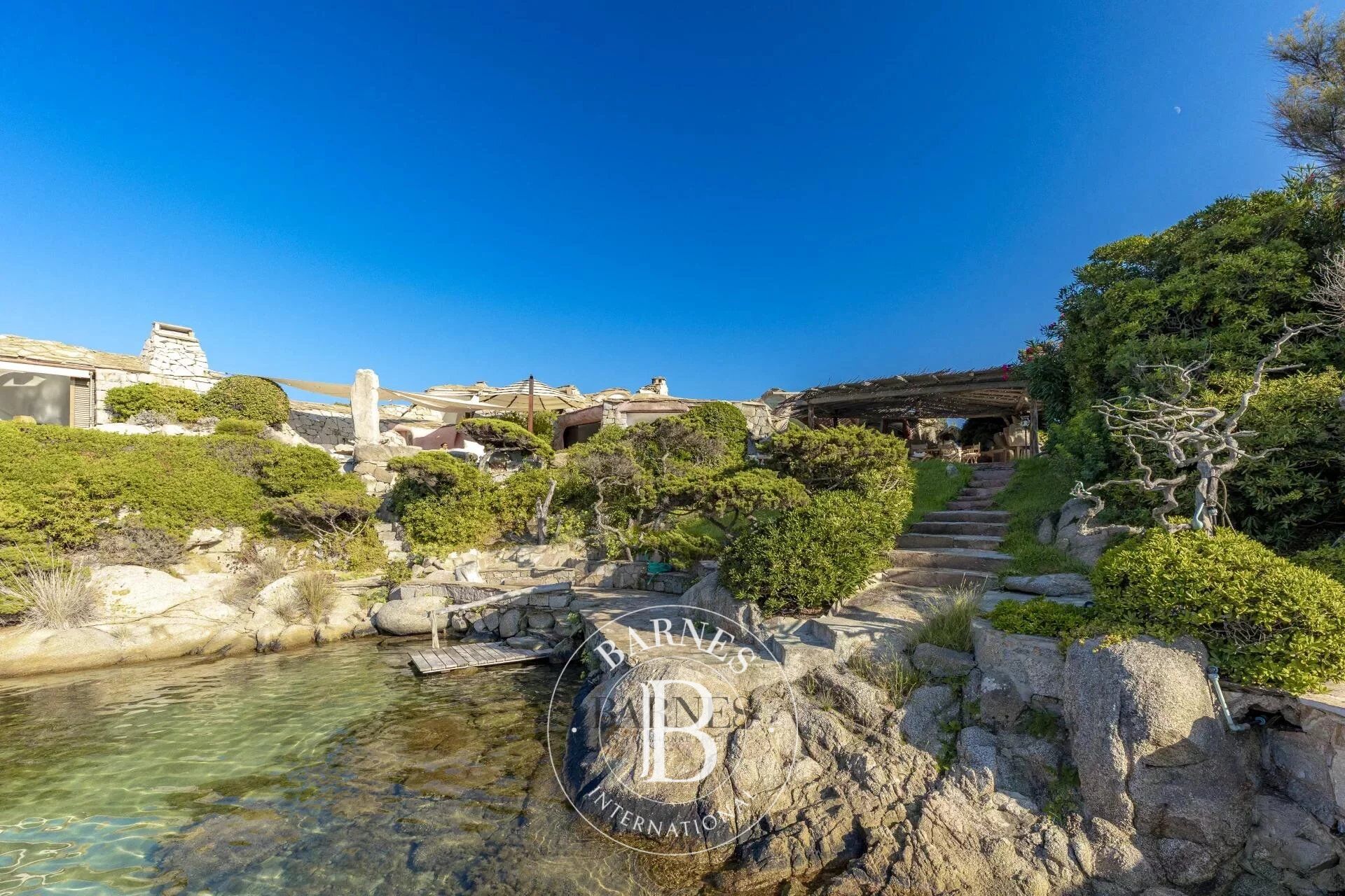 Cavallo Island, Waterfront Property, 9 Bedrooms, Sea Views, Private Landing Cove, Walking Distance to the Beach - picture 3