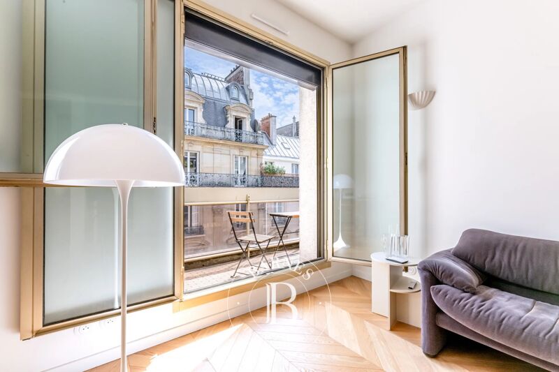 For Sale Apartment | Paris 8ème - picture 3