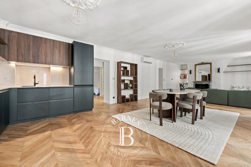 For Sale Apartment | Paris 3ème - picture 2