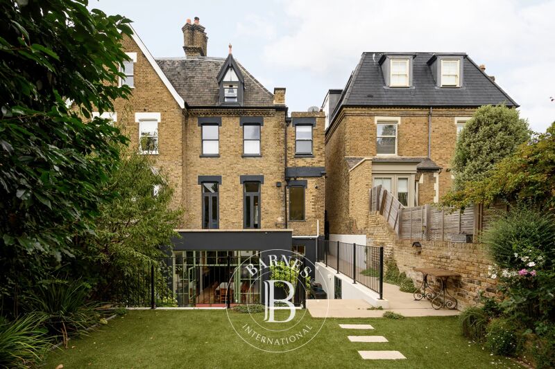 For Sale Apartment | London - picture 3