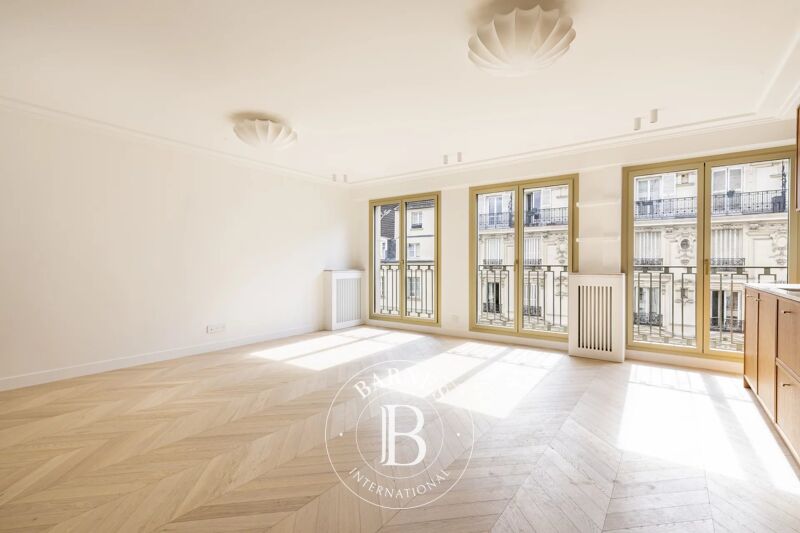 For Sale Apartment | Paris 7ème - picture 3