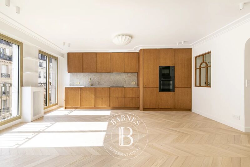 For Sale Apartment | Paris 7ème - picture 2