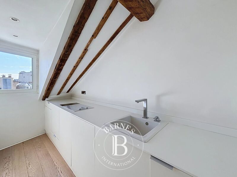 For Rent Apartment | Paris 3ème - picture 2
