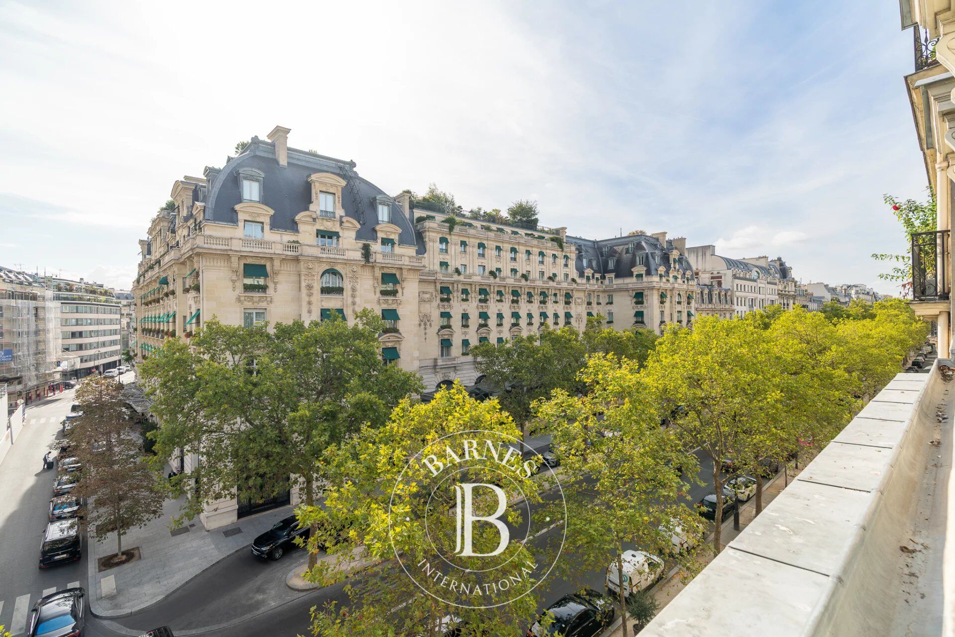 PARIS 16E - KLEBER / ETOILE -  Dernier étage - Vue dégagée - 4/5 chambres - Climatisé - Ensoleillé - picture 2