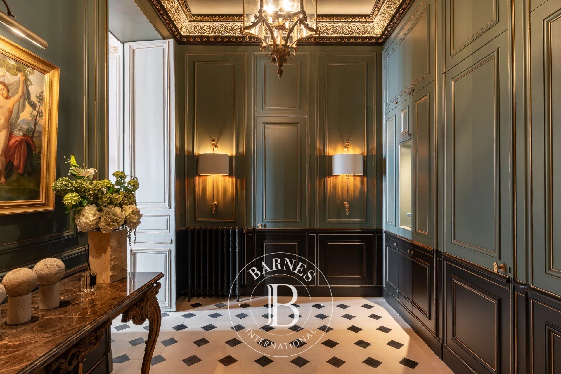 Paris 8 - Place Beauvau - Appartement d'exception - 2 suites -  Volumes exceptionnels - picture 3