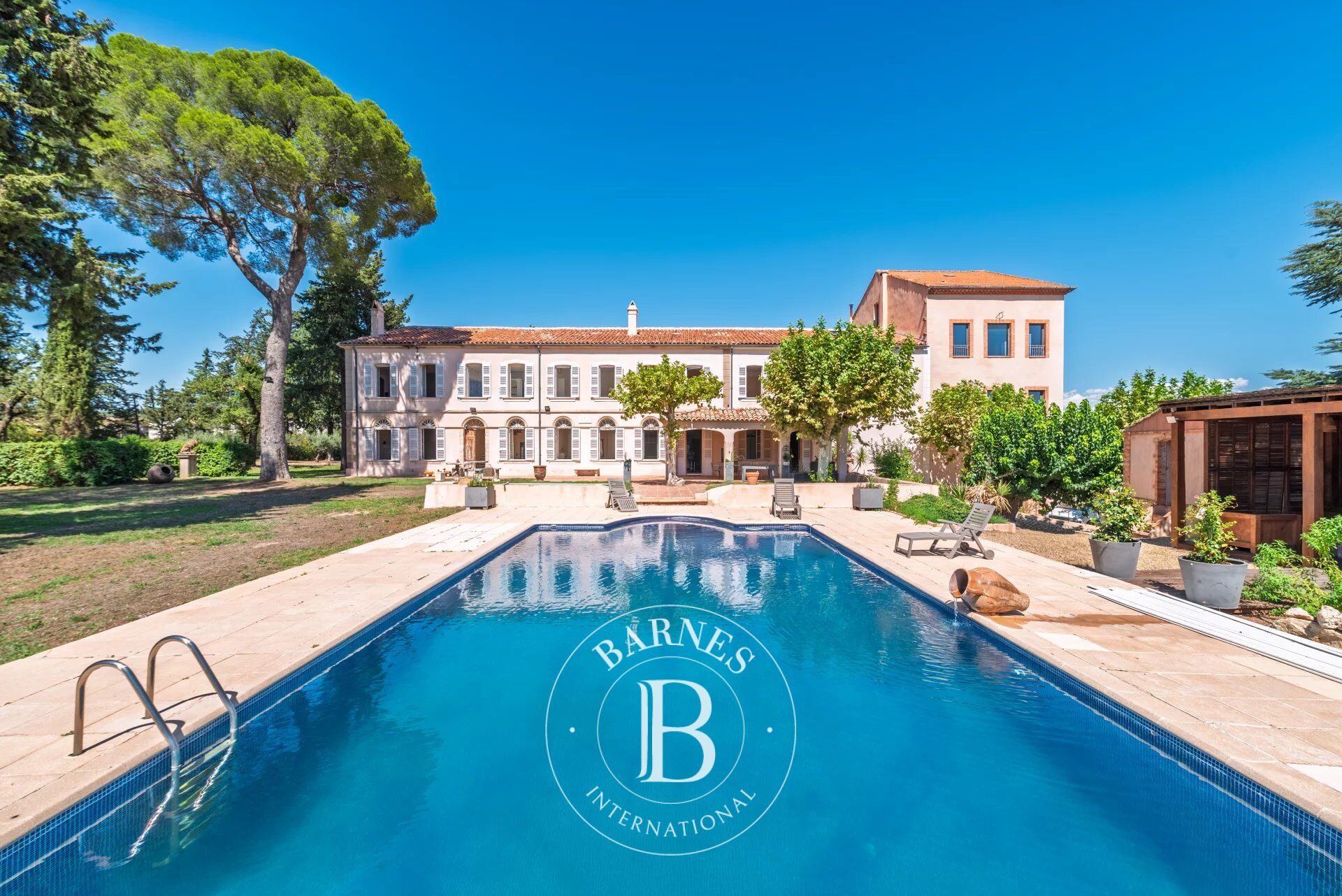 LE LUC – EXCEPTIONAL 10-HECTARE PROPERTY WITH OLIVE GROVE AND OUTSTANDING HOSPITALITY POTENTIAL - picture 1