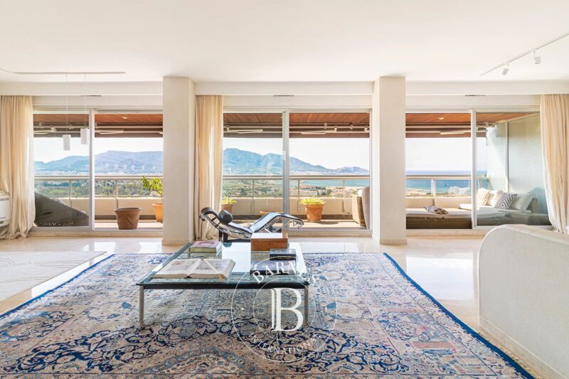 For Sale Apartment | Marseille 8ème - picture 1