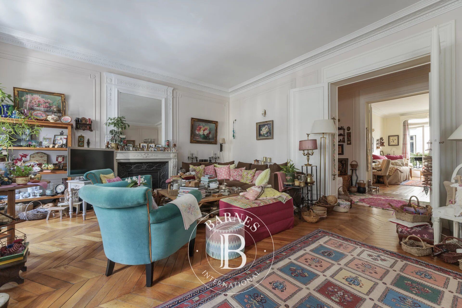 Paris 17e – Théodule Ribot / Wagram – Appartement familial ou de réception – 4 ou 5 chambres - picture 2