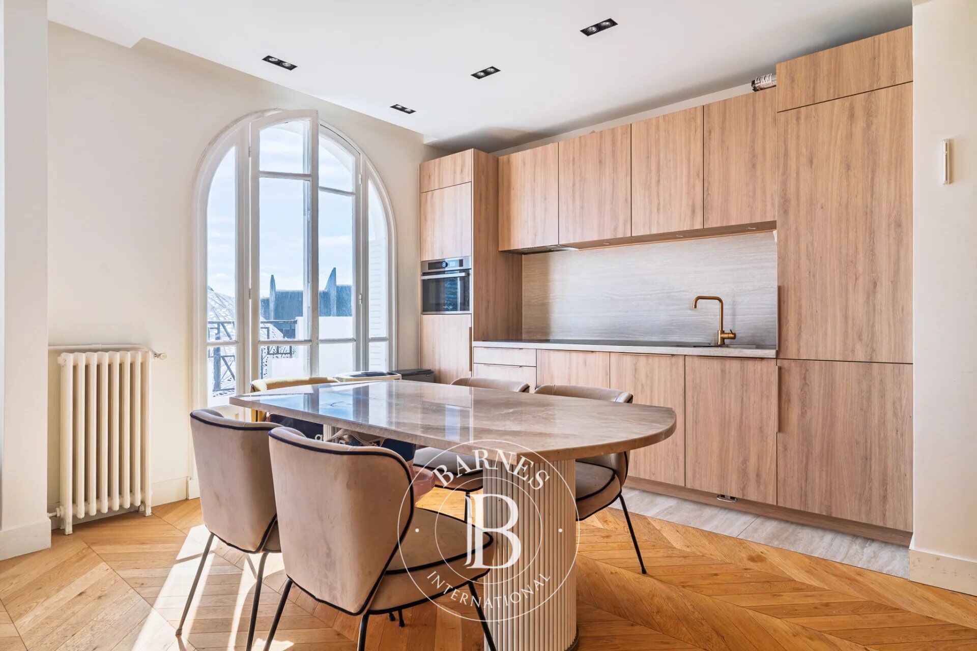 BEL APPARTEMENT - BOULOGNE NORD - 2 CHAMBRES - BALCONS - LUMINEUX - picture 3