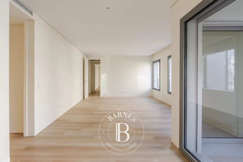 For Sale Apartment | Lordelo do Ouro e Massarelos - picture 3