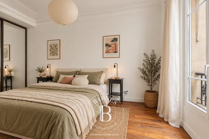 À vendre Appartement | Paris 18ème - picture 2