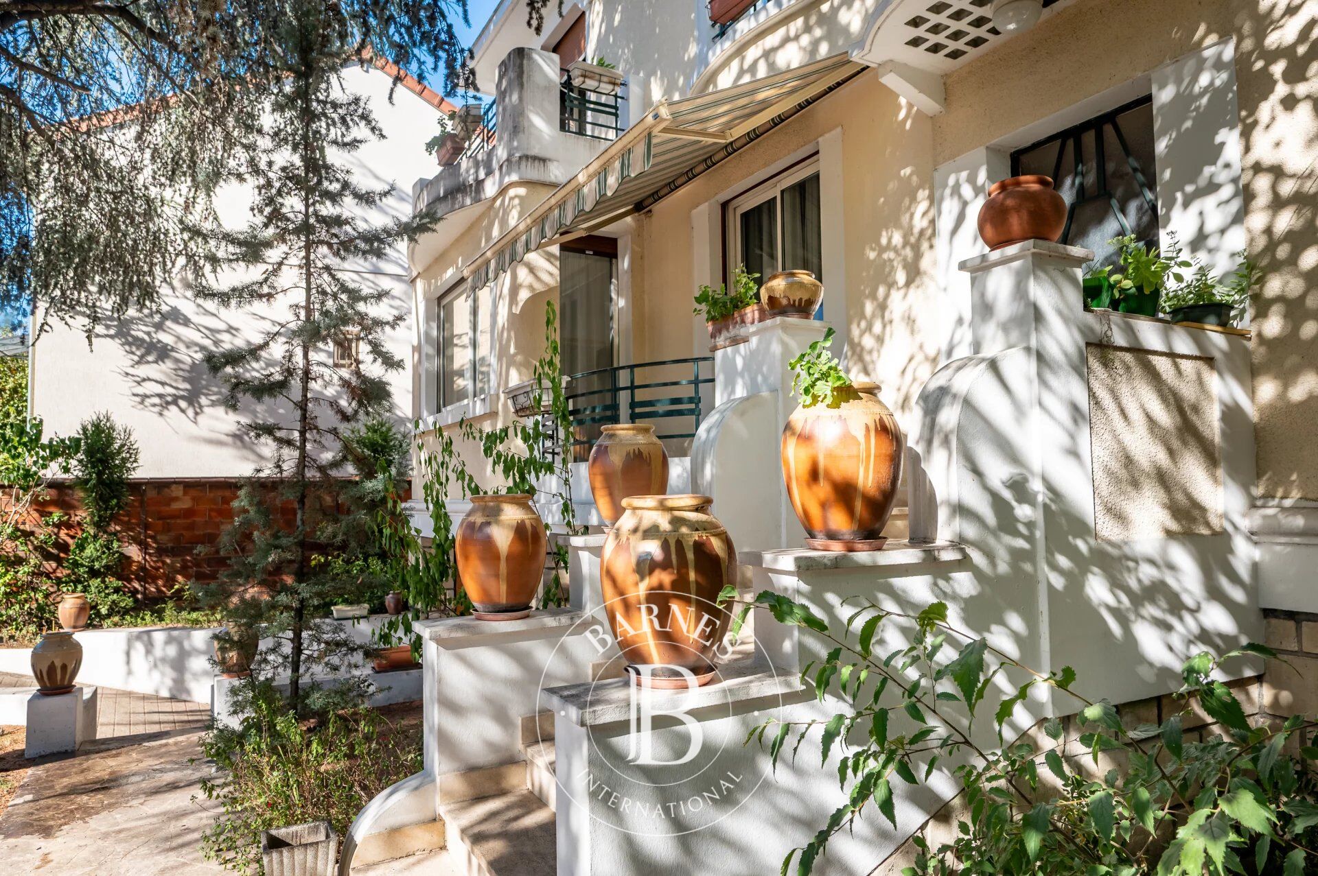 QUARTIER PETITE GARENNE MAISON FAMILIALE AVEC GRAND JARDIN & GARAGE - picture 2
