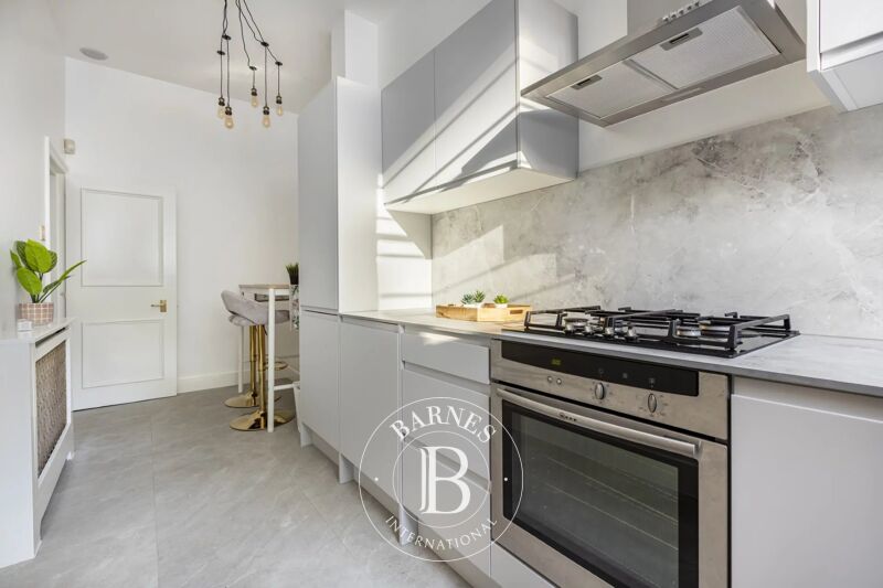 For Rent Apartment | London - picture 3