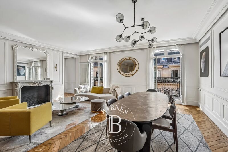 For Rent Apartment | Paris 8ème - picture 3