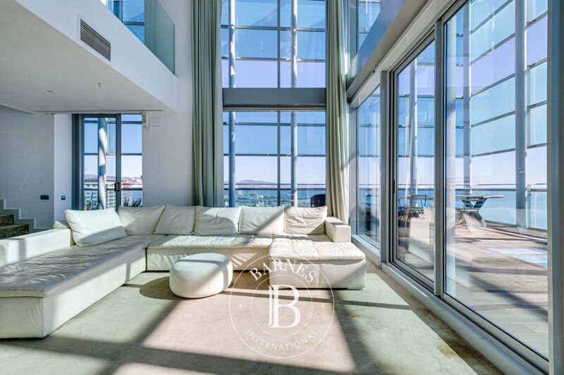 For Rent Penthouse | Barcelona - picture 1