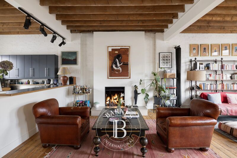 For Rent Apartment | London - picture 2