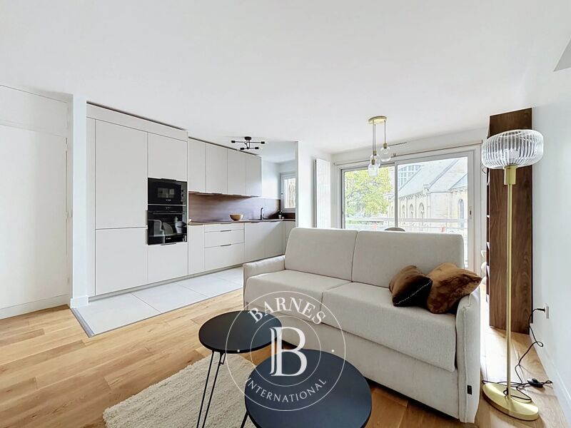 For Rent Apartment | Paris 16ème - picture 1